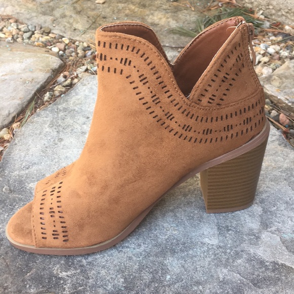 ☀️Western Boho Vegan Suede Booties - Picture 3 of 8